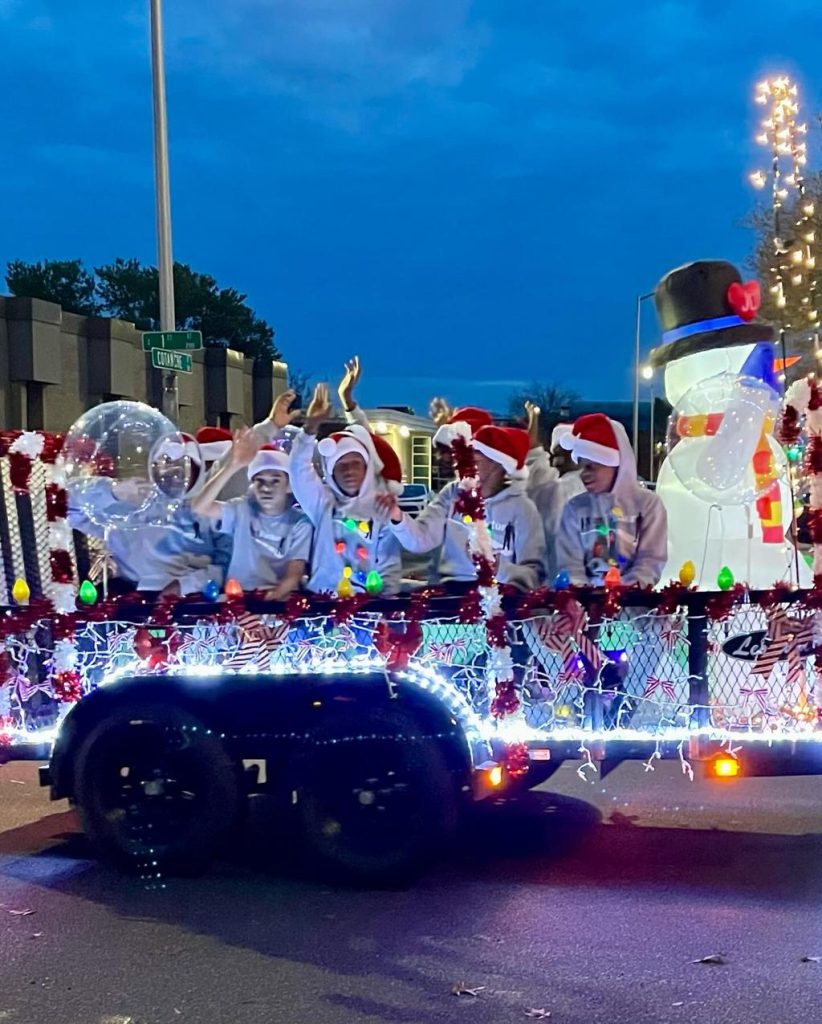 christmas parade 2023 7